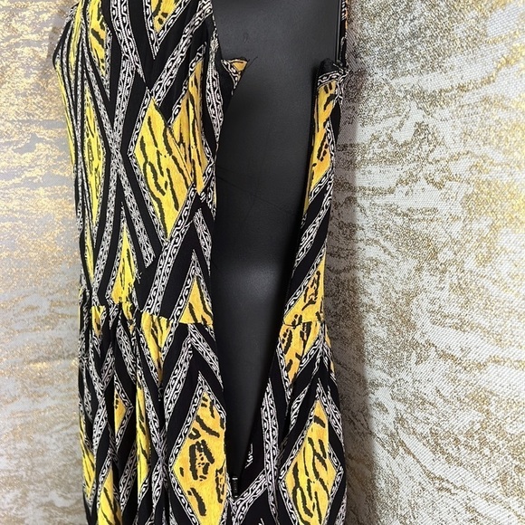 Topshop Black/Yellow Geometric Tiger Print Skater Dress Size 8 - Picture 7 of 13